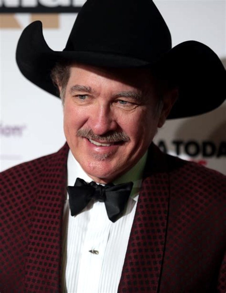 Who Is Kix Brooks? Wiki, Age, Height, Wife, Net Worth, Ethnicity