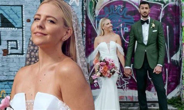 Know All About Helene Yorke Husband Bary Dunn!