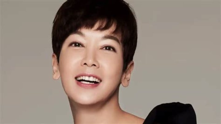 Kym Ng Biography: Illness, Age, Net Worth, Husband, Instagram, Thyroid, Height, Photos, Family, Wikipedia