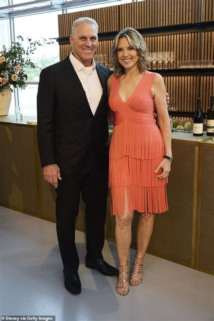 Lara Fabian’s Husband: Who is Lara Fabian Dating?