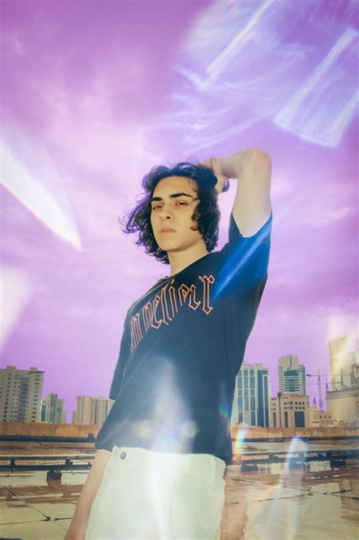 Lebanese singer Maro releases debut single 