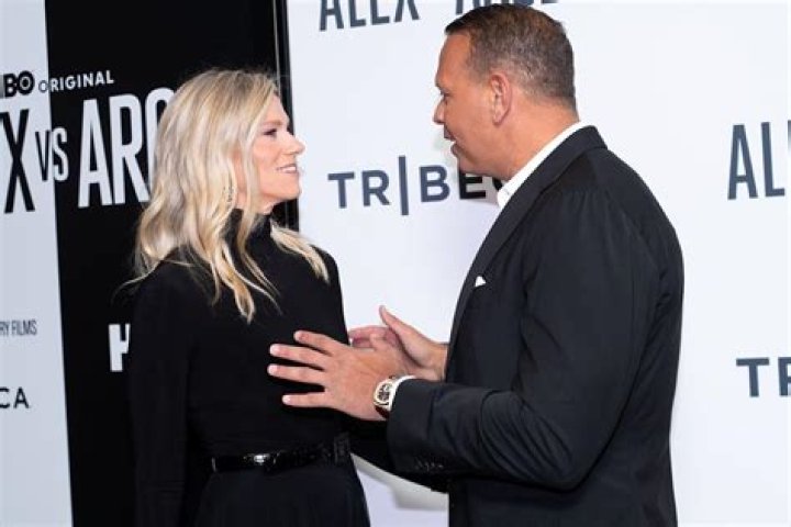 Lindsay Shookus Playing A New Role In Ben Affleck’s Life: Sober Coach