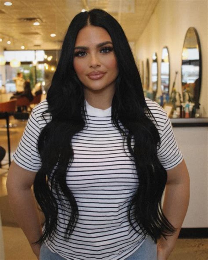 Mackenzie Hyatt Net Worth, Age, Height, Bio, Birthday, Wiki!