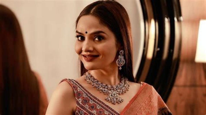Fame | Madhoo net worth and salary income estimation Apr, 2024