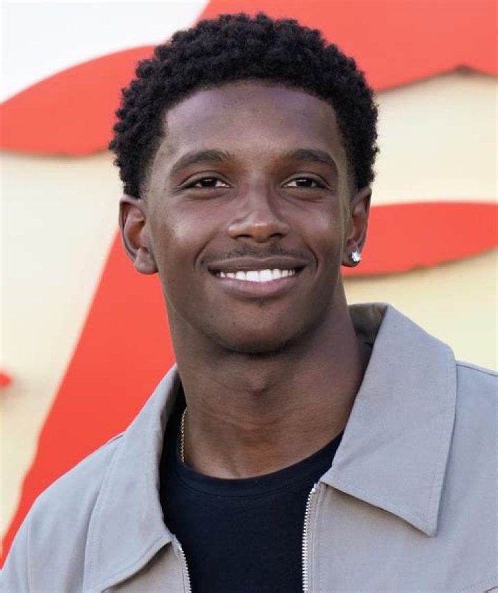 Fame | Martin Bobb‑Semple net worth and salary income estimation Apr, 2024