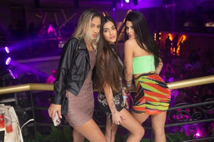 Meet The Girls Night In Tour squad!