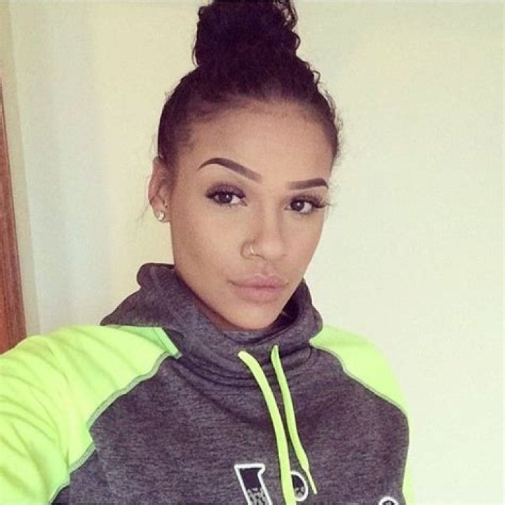 Who is Mercedes Dollson (Le’veon Bell’s Girlfriend)? Explore Her Wiki, Age, Baby, Instagram, Height, Background!!