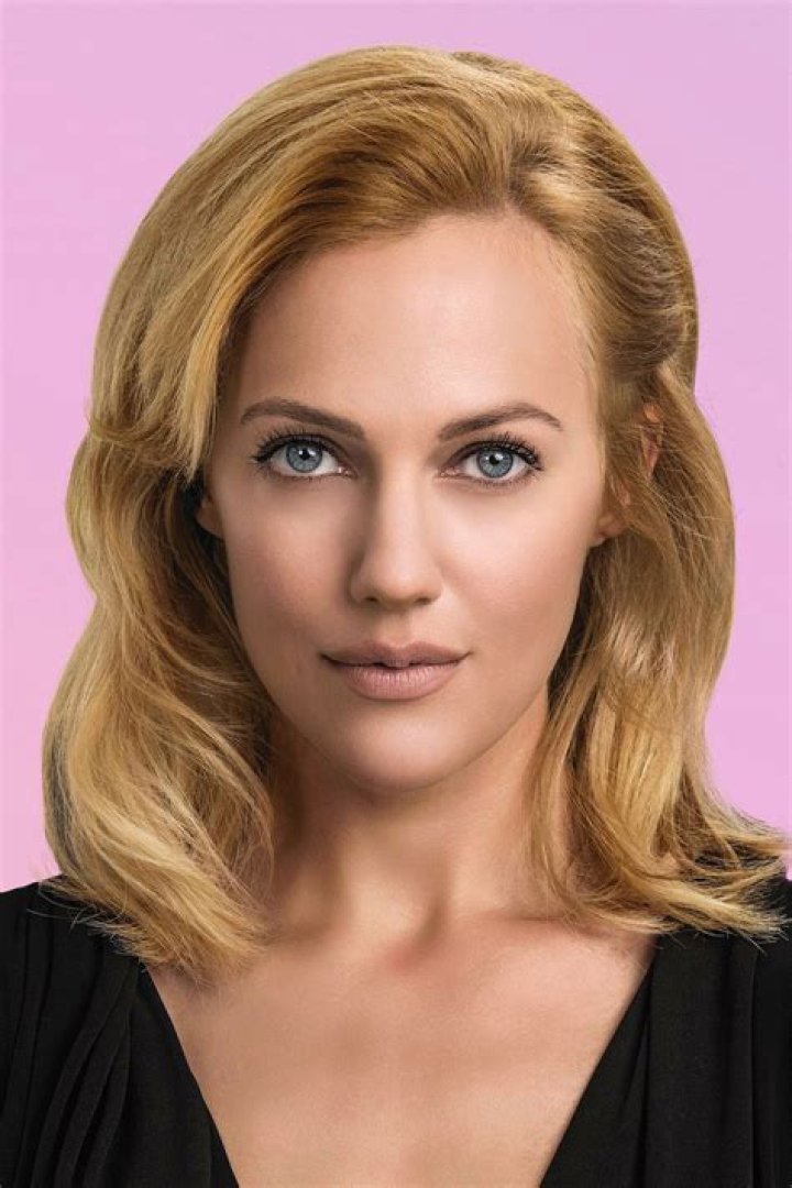 Meryem Uzerli- Wiki, Age, Net Worth, Husband, Marriage, Height