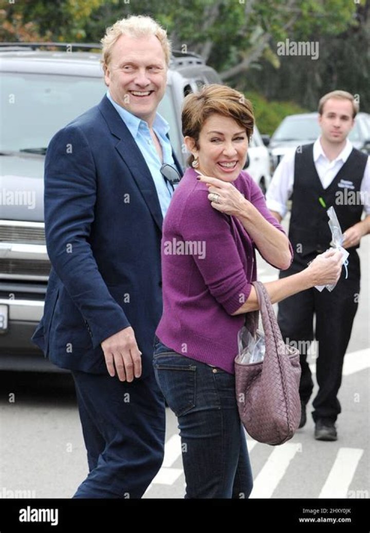 Patricia Heaton’s Husband: Who is Patricia Heaton Dating?