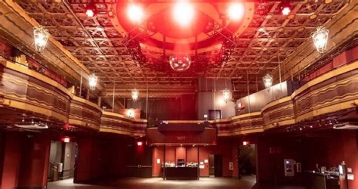 REVIEW & PHOTOS: Jax At Webster Hall in New York, NY