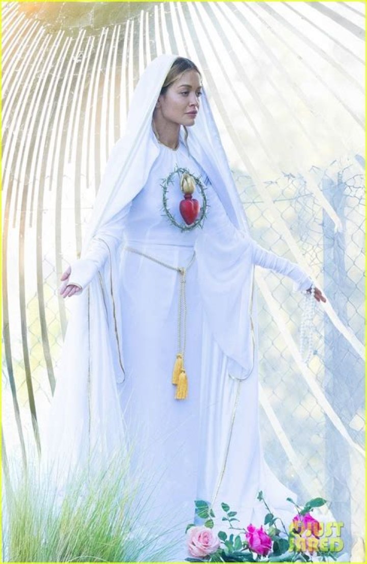 Rita Ora taken to hospital after photoshoot