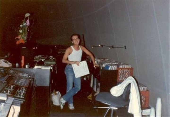 Fame | Robbie Leslie net worth and salary income estimation Jan, 2024