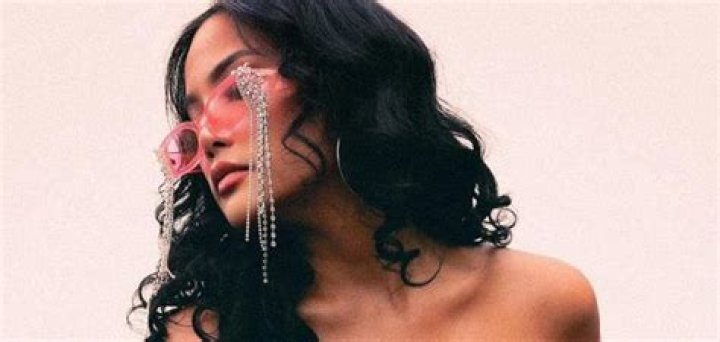 Roskamala Shares Insightful Pop Single 