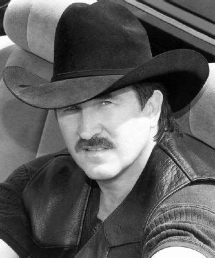 Royal Wade Kimes - Net Worth, Age, Height, Birthday, Bio, Wiki!