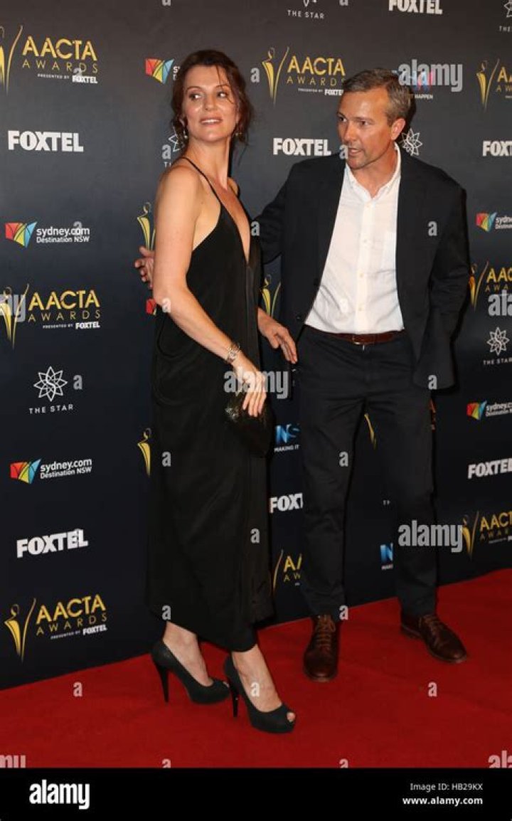 Explore Sara Wiseman Wiki, Bio, Age, Height, Husband & Net Worth