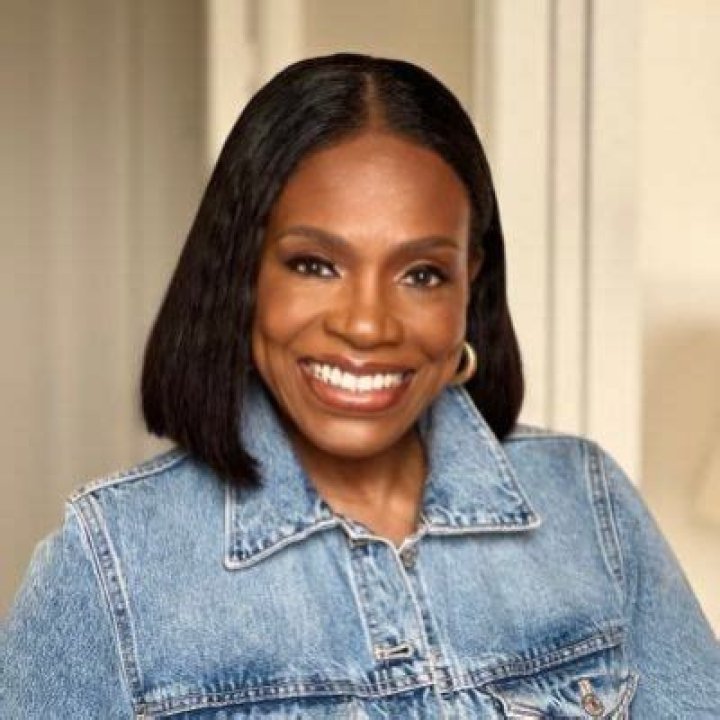 Sheryl Lee Ralph Weight Loss Journey: Before And After Photo