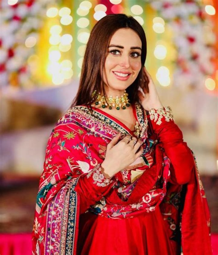 Fame | Sidra Niazi net worth and salary income estimation Jan, 2024