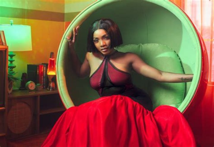 SIMI releases her awesome Afro-pop ballad 