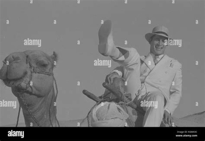 Simon Maccorkindale Mort