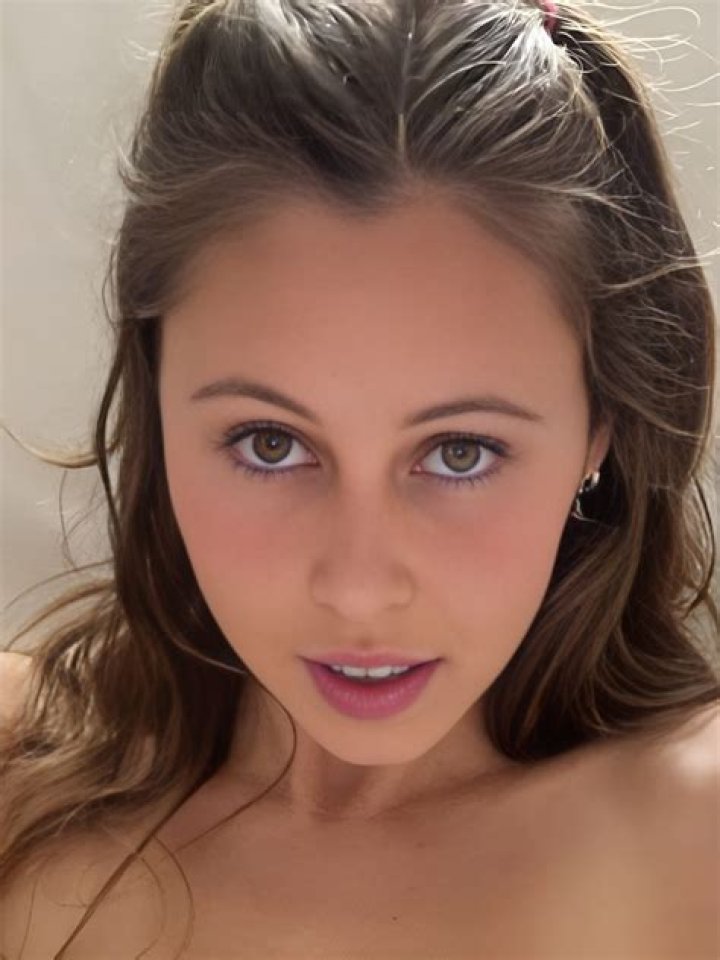 
Who Is Stella Royo? Facts You Don’t Know About Her	