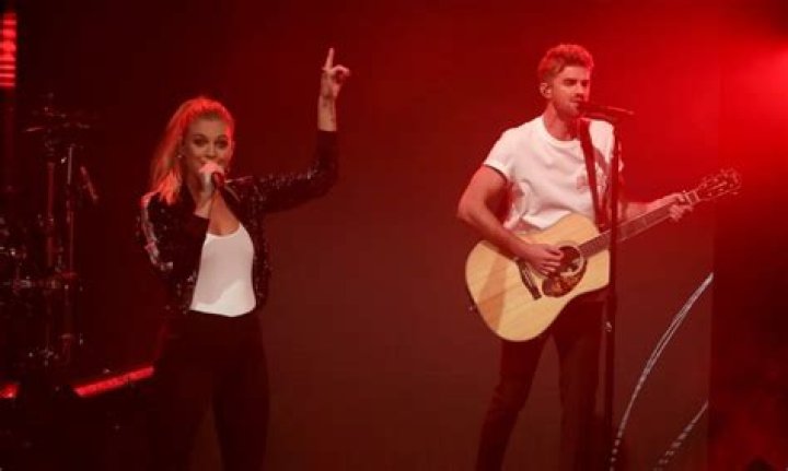 The Chainsmokers and Kelsea Ballerini release 'This Feeling'