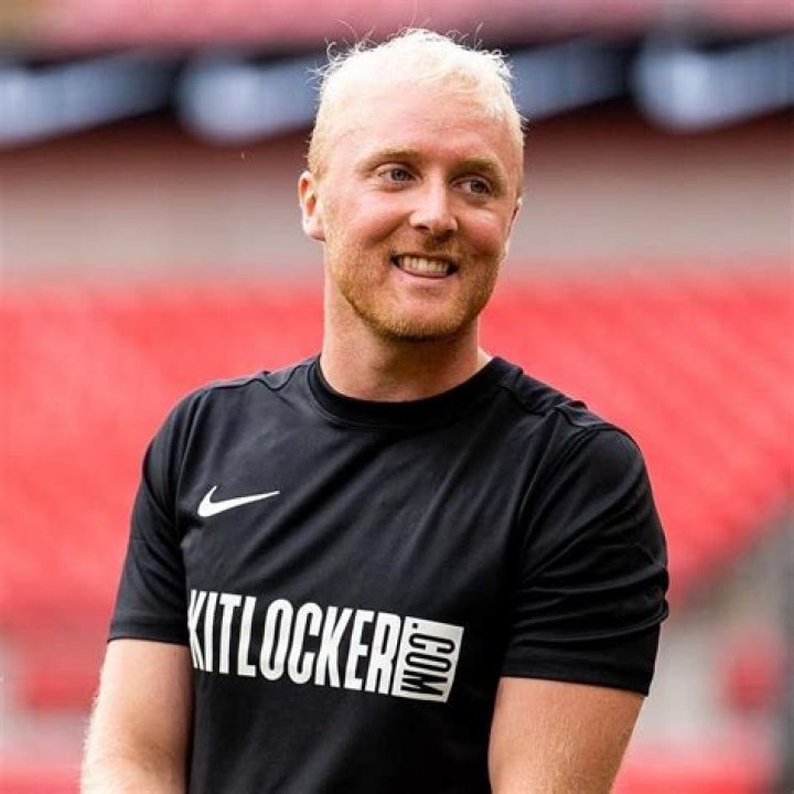 Theo Baker Net Worth, Age, Height, Bio, Birthday, Wiki!