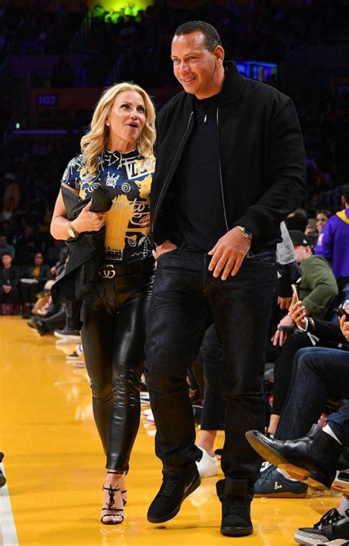 Tom Rodriguez’s Girlfriend: Who is Tom Rodriguez Dating?