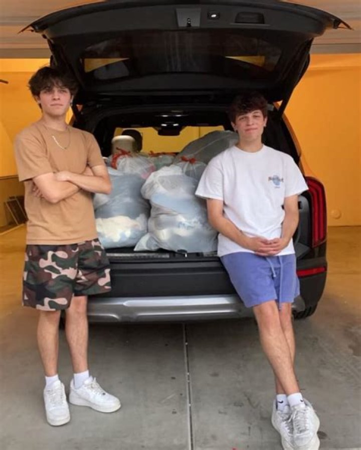 Is Tommy Little Dating His Co-Host, Who Is Tommy Little Girlfriend?