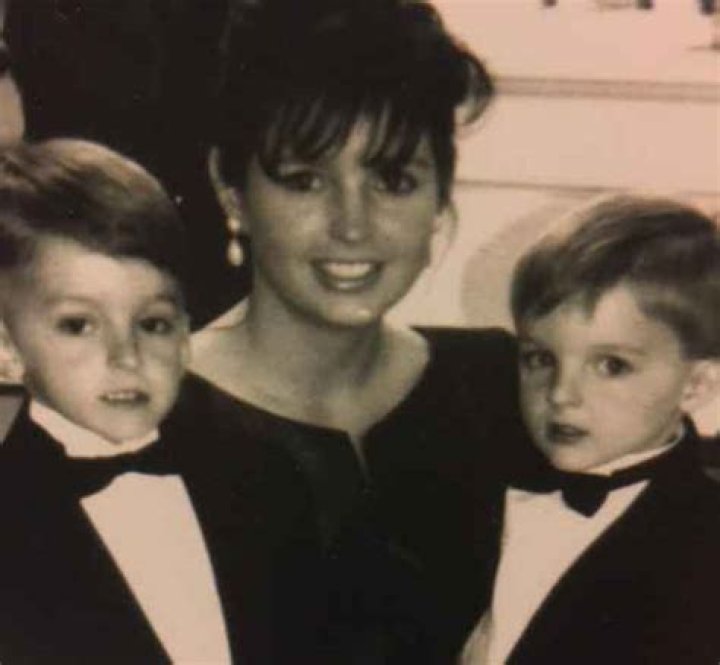 Wife, Baby, Family, Net Worth & Facts