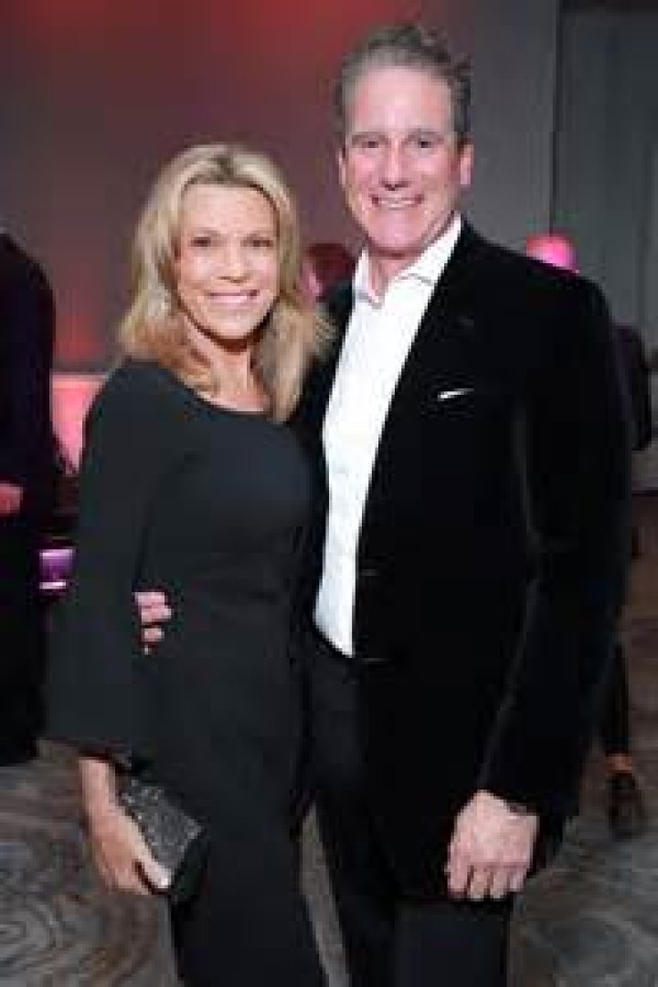 Vanna White’s Boyfriend: Who is Vanna White Dating?