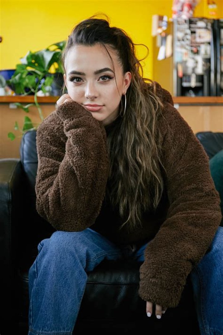 Veronica Merrell - Celebrity