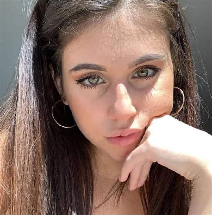 Violet Summersby- Age, Boyfriend, Net Worth, Height, Ethnicity