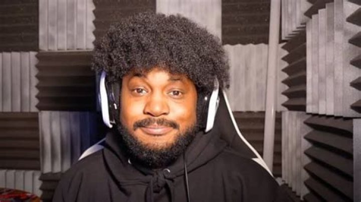 YouTuber of the Week: sWooZie